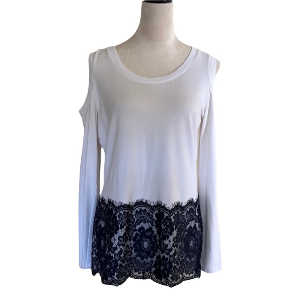 Boston Proper White Embellished Shoulder Cut Out Blouse with Black Lace